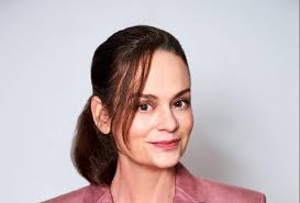 Julianna Baggott Signs With WME (EXCLUSIVE)