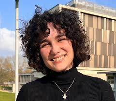 Kelly Suh's Instagram, Twitter & Facebook