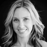 Shelley Huggins's Instagram, Twitter & Facebook