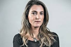 Patricia Mello's Instagram, Twitter & Facebook