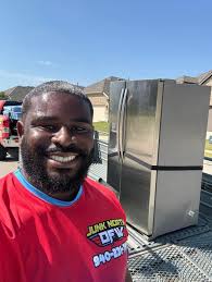 Room for rent in 2 bedroom apartment, all bills paid