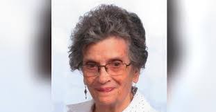 Dessie Reed's Instagram, Twitter & Facebook