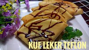 Bake, stirring the baking soda every half hour, until the weight of the baking soda is reduced to 613g (~21 oz), which is 2/3 of the starting weight do not let the baked baking soda come in contact with your skin, as it is a caustic substance. Tanpa Wajan Walik Bisa Bikin Kue Leker Secantik Ini Cara Bikin Kue Leker Teflon Youtube