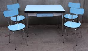 Table Formica Bleue Marque Elem Table Cuisine Table Et Chaises Chaise Formica