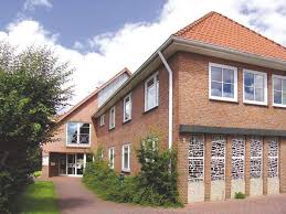 21 objekte auf 8 unterschiedlichen anzeigenmärkten gefunden. Standesamt Bokhorst Wankendorf In Den Sommermonaten Kann Auch Am Samstag Geheiratet Werden Dorf Standesamt Schleswig