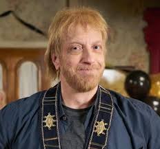 Deep dive conspiracy time: Was it Eric who robbed the store?