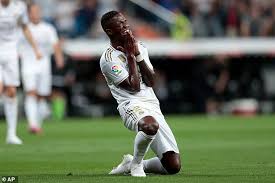 O brasileiro esperou um passe de asensio que não veio e o deixaria livre para ampliar. My Shapeshifter Vinicius Jr Is Broken I Keep Hitting The Post Or Cross Bar Which Chem Style Are You Using Fifa