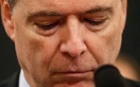 „86 47” ułożone z muszli. Były szef FBI z zarzutami za opublikowanie zdjęcia z plaży