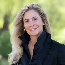 Karen Shanahan's Instagram, Twitter & Facebook