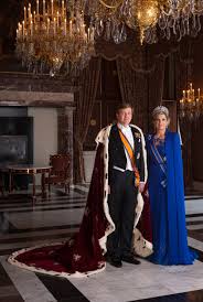 Vandaag zijn koning willem alexander en koningin maxima 12,5 jaar getrouwd een mooie gelegenheid om eens terug te blikken. Staatsieportret Zijne Majesteit Koning Willem Alexander En Hare Majesteit Koningin Maxima Bestellen