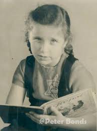 As I came to the end of the Levy's buried in Chicago, one of the last was  Ursula Levy. She is not buried in Waldheim, rather she is at Rose Hill. She