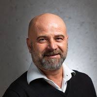 Plattner-favi di miele: Miele fresco per la colazione |