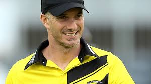 Michael Klinger: Gloucestershire captain's new contract 'keeps four-day  option open'