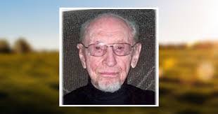 Andrew Worm's Instagram, Twitter & Facebook