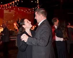 Caroline knapp of house of harper teams up with l'oreal paris and rent the runway to provide beauty styling advise to a busy new yorker. Parity Dinner Dance Suit Up To 75 Off