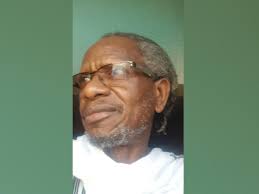 Pape Samba Kane célèbre l'amour «jusqu'à la lie»