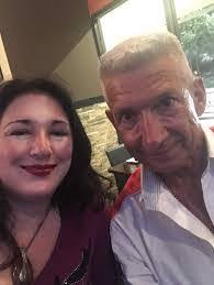 Linda Markowski's Instagram, Twitter & Facebook