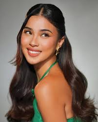 seryoso po b tlga to? 41| 41 13 Pageant PageantTalk Talk 2.6k 6k 2. 265 64 