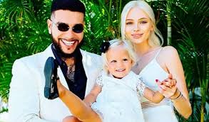 Hello.ru продолжает знакомить читателей со стилем самых модных детей знаменитостей. Timati Biografiya Foto Roditeli Lichnaya Zhizn Nacionalnost Devushka Rost Ves Slushat Pesni Onlajn 2021