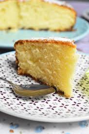 Moi je coupe le gâteau en deux, j'enduis une partie ou de confiture ou de nutella hummmm !!! Gateau A La Creme Fraiche Dessert Facile