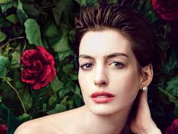 In 1999 she got her first. Anne Hathaway 5 Things You Didn T Know Vogue