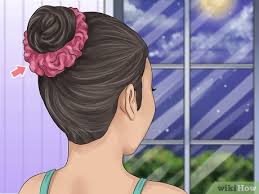 Sleeping in a loose bun prevents your hair from getting messed up during the night while you toss and turn in your sleep. 3 Ways To Sleep With Wet Hair Wikihow