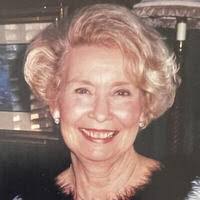 Maxine Hastings's Instagram, Twitter & Facebook