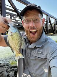 What is causing the major fish kill-off at Cunningham Lake in Omaha?