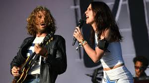 Anya Kastenka Onlyfans-gazing at her pics