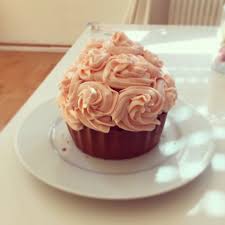 Riesen Cupcake Rezept The Blog With B Kuchen Ausgefallene Cupcakes Cupcake Rezepte