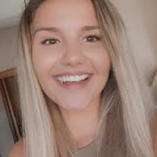 Stephanie Lynn Hunt"