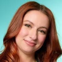 Ethan Bloomberg's Instagram, Twitter & Facebook