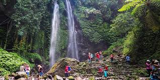 4 Aktivitas Menarik Saat Berwisata Ke Air Terjun Jumog Karanganyar Halaman All Kompas Com