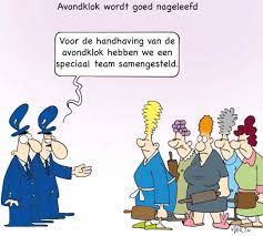 Als de avond valt gaat bij ons de klok op oneindig om te dansen tot diep in de nacht. Anita Kuipers On Twitter Avondklok