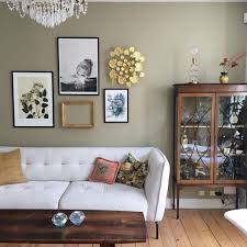 Browse transitional brown living room decorating ideas and furniture layouts. Brown Living Rooms That Prove It S A Pretty Hue