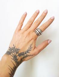 I love models forum › teen modeling agencies › models foto and video archive collection of nonude models from different studios. 50 Amazing Vine Tattoo Ideen Entdecken Sie Ihre Wahre Bedeutung Ganseblumchen Tattoo Blumen Tattoo Weisse Tattoos
