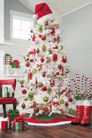 The christmas wreath is an essential part of any christmas decorating plan. 20 Chic Ideas To Decorate A White Christmas Tree Comfydwelling Com