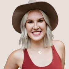 Kristin Grillo's Instagram, Twitter & Facebook