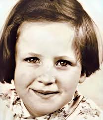 Remembering my mother's hairdresser in the 1960s. Her name was Nellie, she  was originally from Holland and her shop was