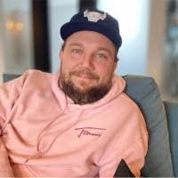 Sebastian Toro's Instagram, Twitter & Facebook