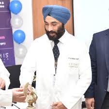 Artemis Hospitals organised Media Interaction on “CUVIS Joint Robotic System for Total Knee Replacement” under the aegis of Dr. I P S Oberoi, Chairperson Orthopaedics Program & Chief - Robotic Joint Replacement