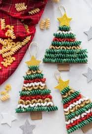 Makarna Boyama Ile Noel Yilbasi Agaci Etkinligi Yeni Yurumeye Baslayan Cocuk Elisi Yilbasi Susleri Noel Elisleri