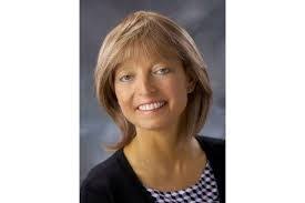 Jennifer Rahn's Instagram, Twitter & Facebook