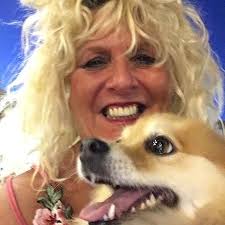 Elizabeth Monroy's Instagram, Twitter & Facebook