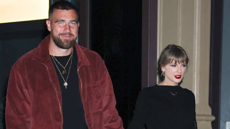 Is Taylor Swift pregnant? NFL analyst Bill Simmons sparks shock claim while  urging Travis Kelce to quit Chiefs early | NFL News - The Times of India