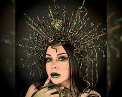 Gorgon Halo Crown, Medusa Headpiece, Medusa Gorgon Inspire Goddess Crown,  Gothic Snake Headband, Spiked Gothic Medusa Headdress.