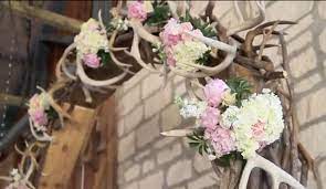 Ways To Use Antlers For Your Wedding Wedding Arch Rustic Wedding Arch Antler Wedding