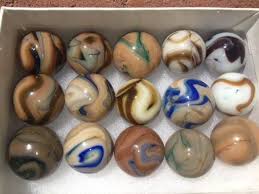 Set Of Fifteen 15 Different Ravenswood Brown Marbles 5 8 Ea Approximately 1930 S Period From The 1987 Wv Warehouse Fi Marble Toys Marble Glass Marbles