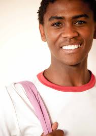 Strategy recommendationS for collaborating with a new generation of leaderS  for the aidS reSponSe