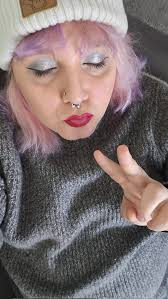 Bea 🏳️‍⚧️🏳️‍🌈🍉 (@BearJustBarely)